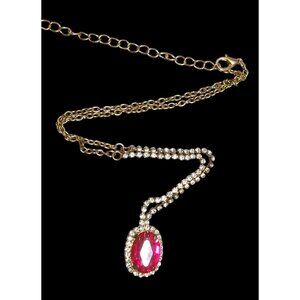 Fantasy Glam Pink Gemmed Pendant Necklace With Rhinestone Accents
